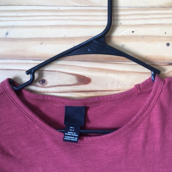 H&M men’s scoop neck t shirt - Picture 2 of 2